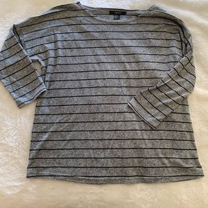 3/4 gray long sleeve with black stripes